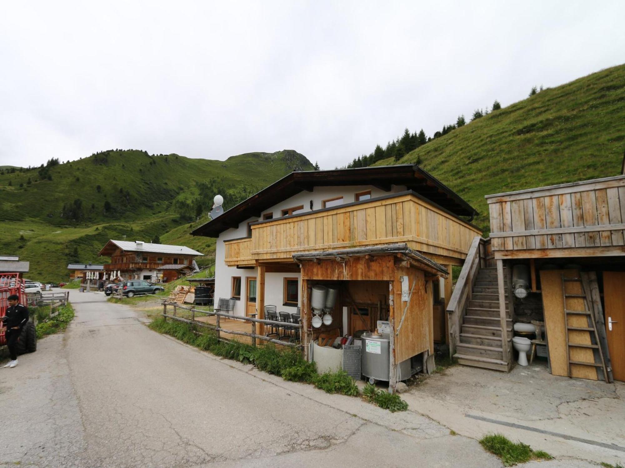 New Holiday Home On The Alm With Terrace And Balcony Цельберг Экстерьер фото